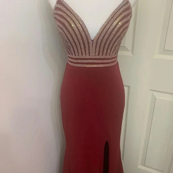 Prom Homecoming Bridesmaid Wedding Formal Long Gown Red Maroon - Picture 8 of 16